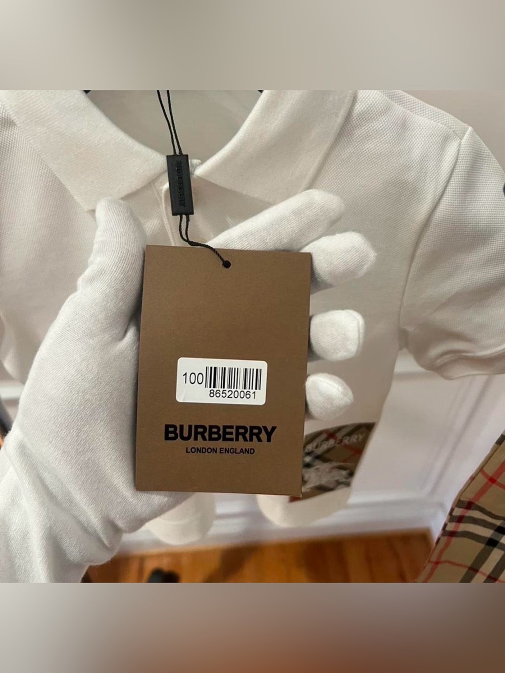 Authentic Burberry Check Label Cotton Polo Shirt & Check Cotton Shorts Boys 4Y - Picture 4 of 6
